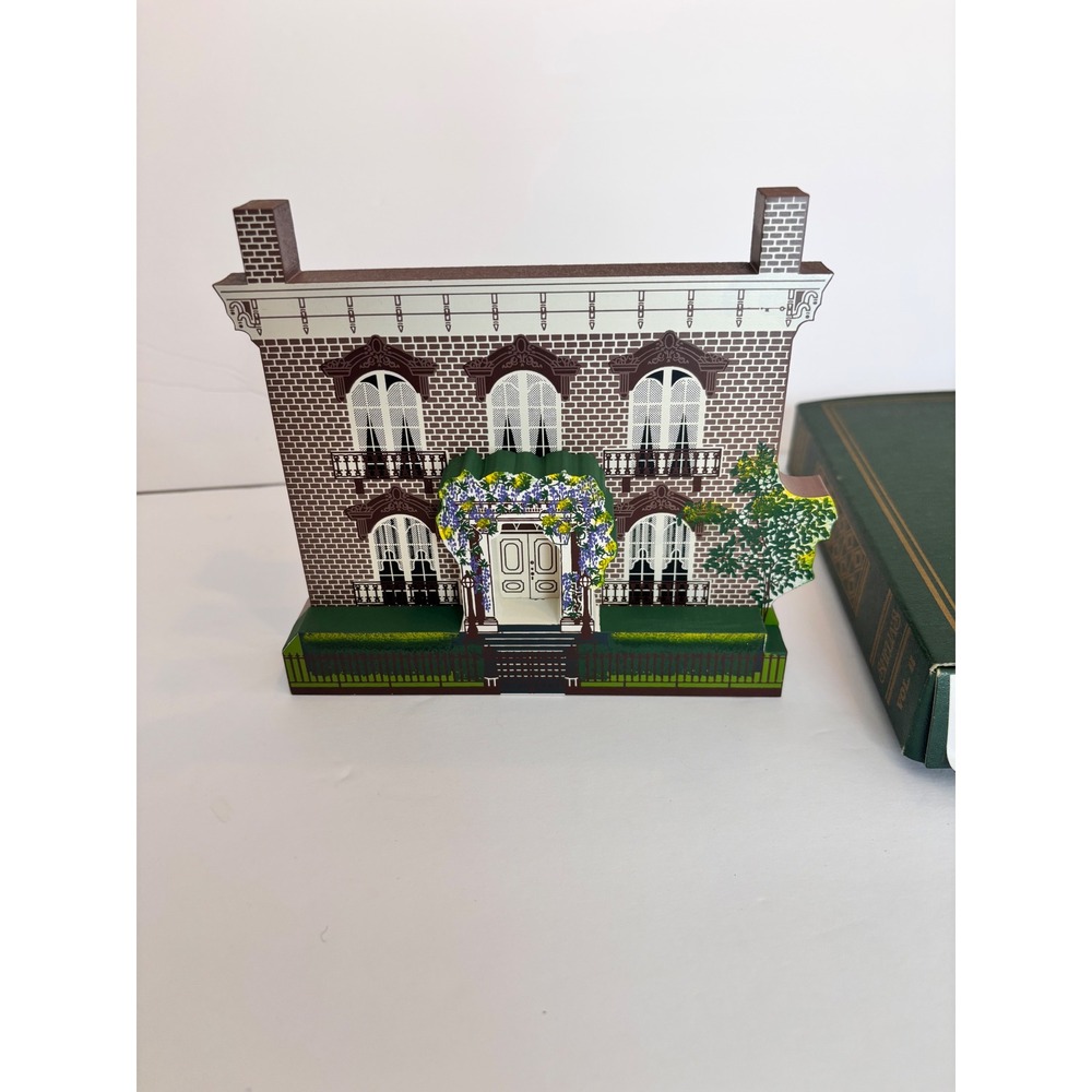 Shelia's Collectibles Mercer House Savannah GA Wooden Shelf Sitter Boxed Cottage